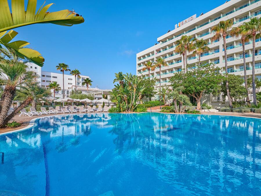 Innenpool, AuĂenpool, LiegestĂŒhle