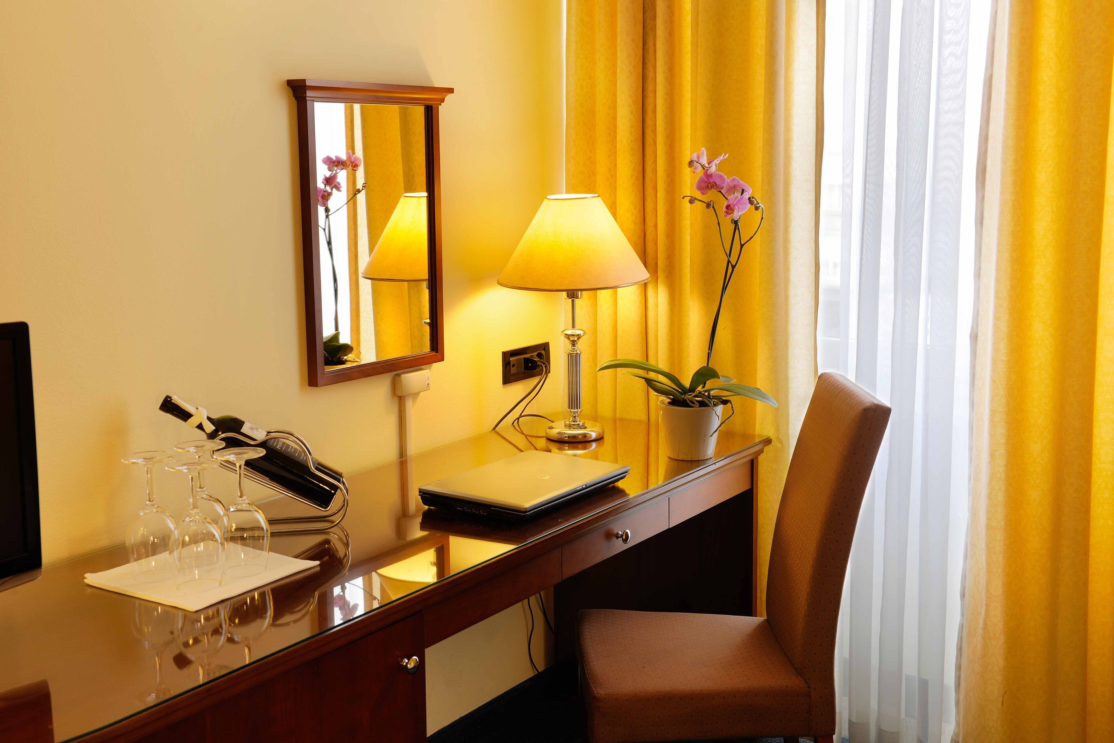 standard double room, 1 king bed | living area | 32-inch lcd tv with digital channels, tv, pay films