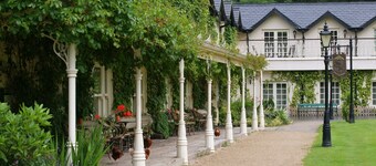 Brooklodge & Macreddin Village