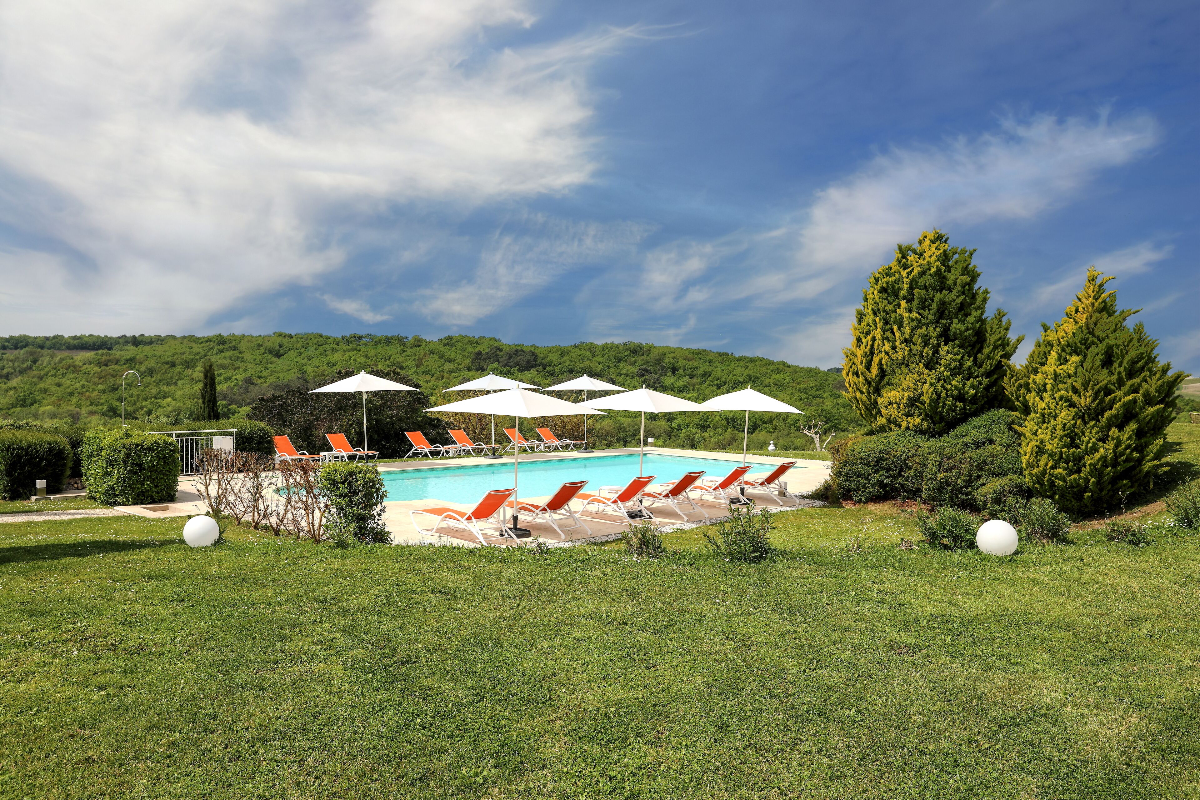 outdoor pool, pool loungers