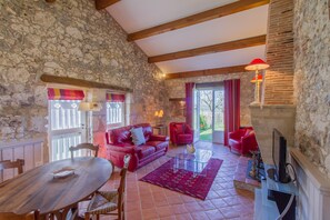 Room (La Maison du Boulanger) | Living area