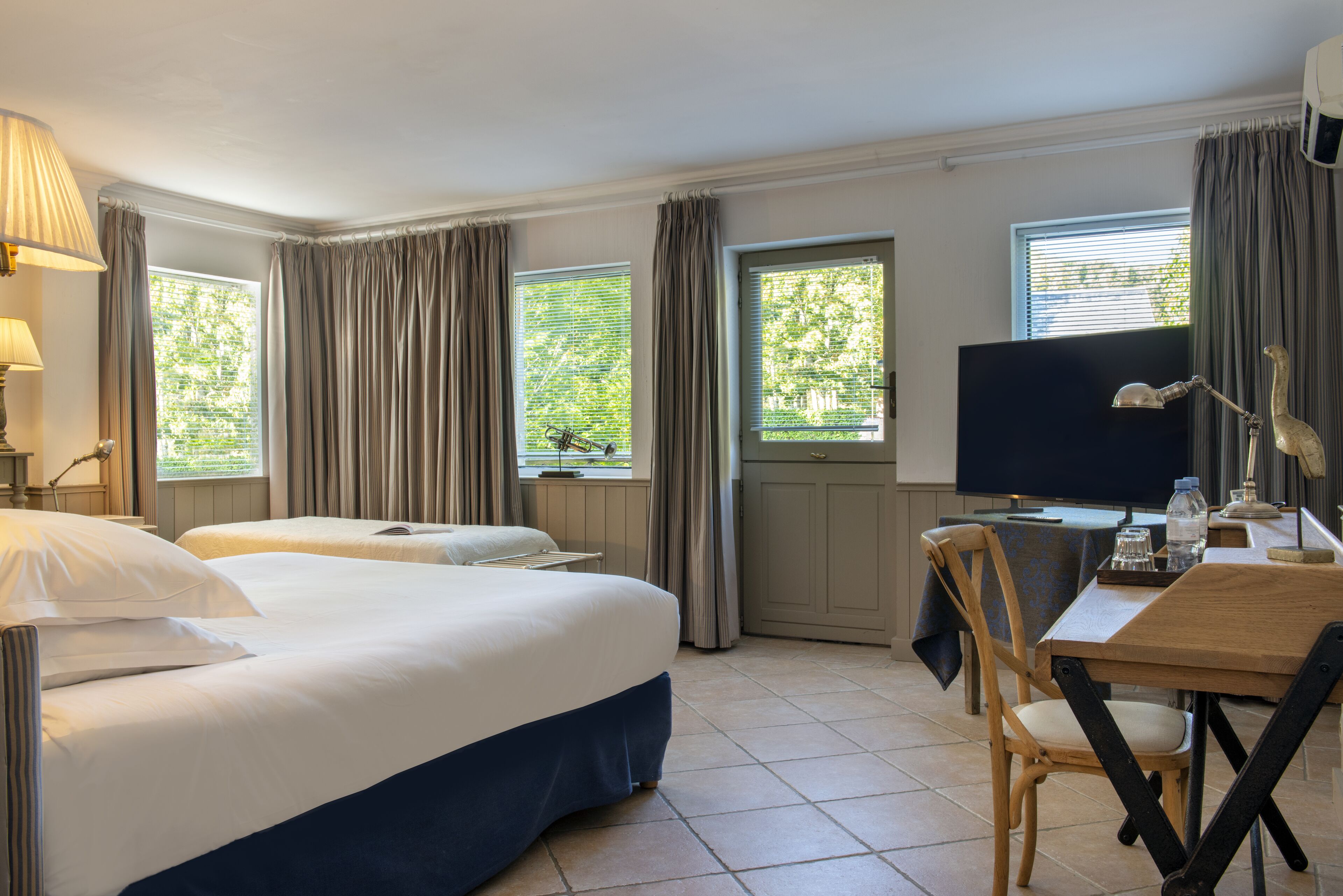 signature room, balcony | in-room safe, individually decorated, desk, soundproofing