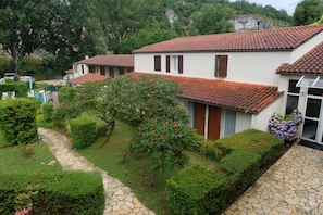 Exterior - Hôtel Les Falaises (Bouzies)