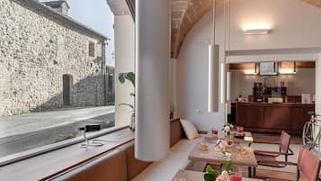 Colazione a buffet a pagamento, servita tutte le mattine