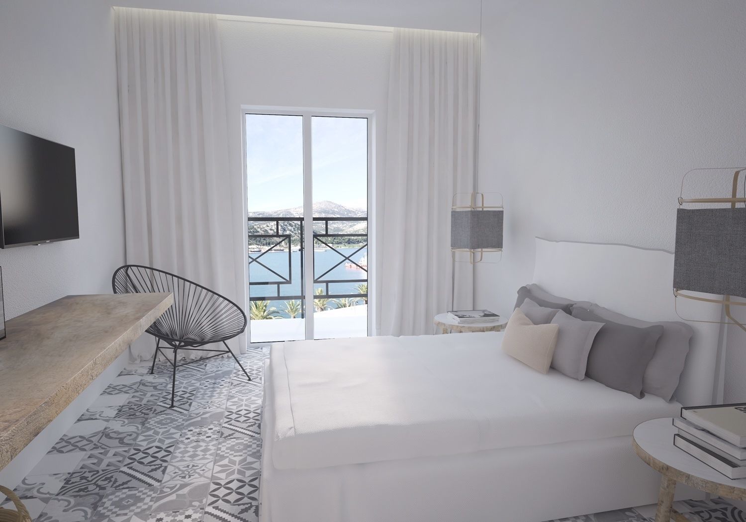 Une chambre d’hôtel équipée d’un lit, d’un bureau, d’une chaise, d’une télévision et offrant une vue sur la mer grâce à une grande fenêtre.