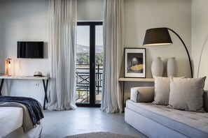 特级套房, 海景 | 客房内保险箱、隔音、熨斗/熨板、免费婴儿床