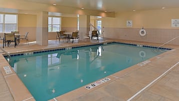 Indendørs pool