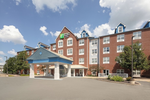 Holiday Inn Express St. Louis West - O'Fallon by IHG