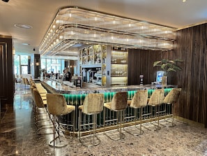Café da manhã, almoço e jantar