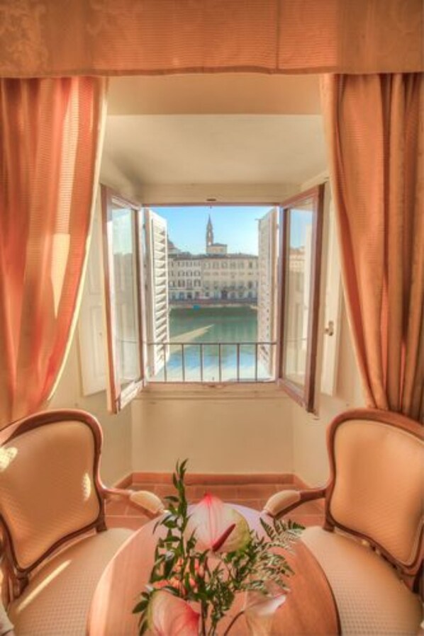 Suite Junior, vue fleuve | Équipements de la chambre