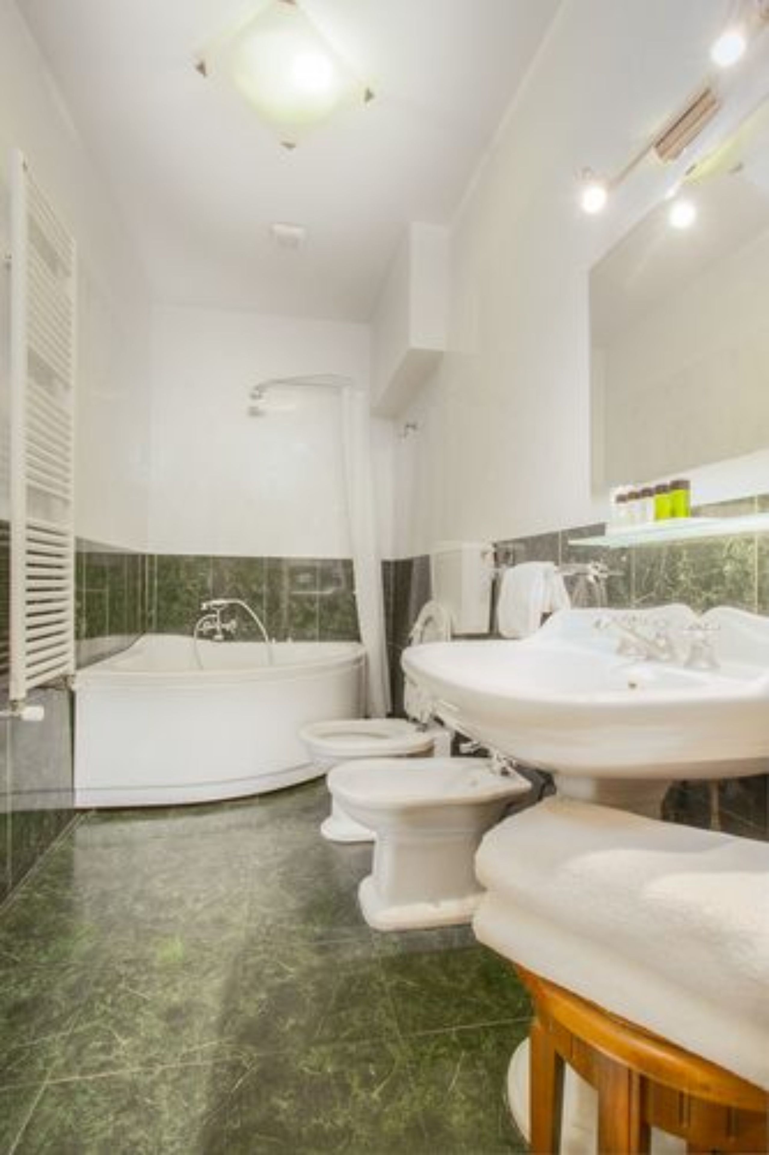 Photo - Hotel Bretagna Heritage - Alfieri Collezione