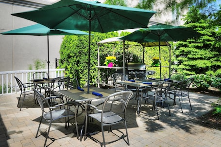 Área de parrillas y picnic