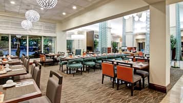 Breakfast, lunch and dinner served