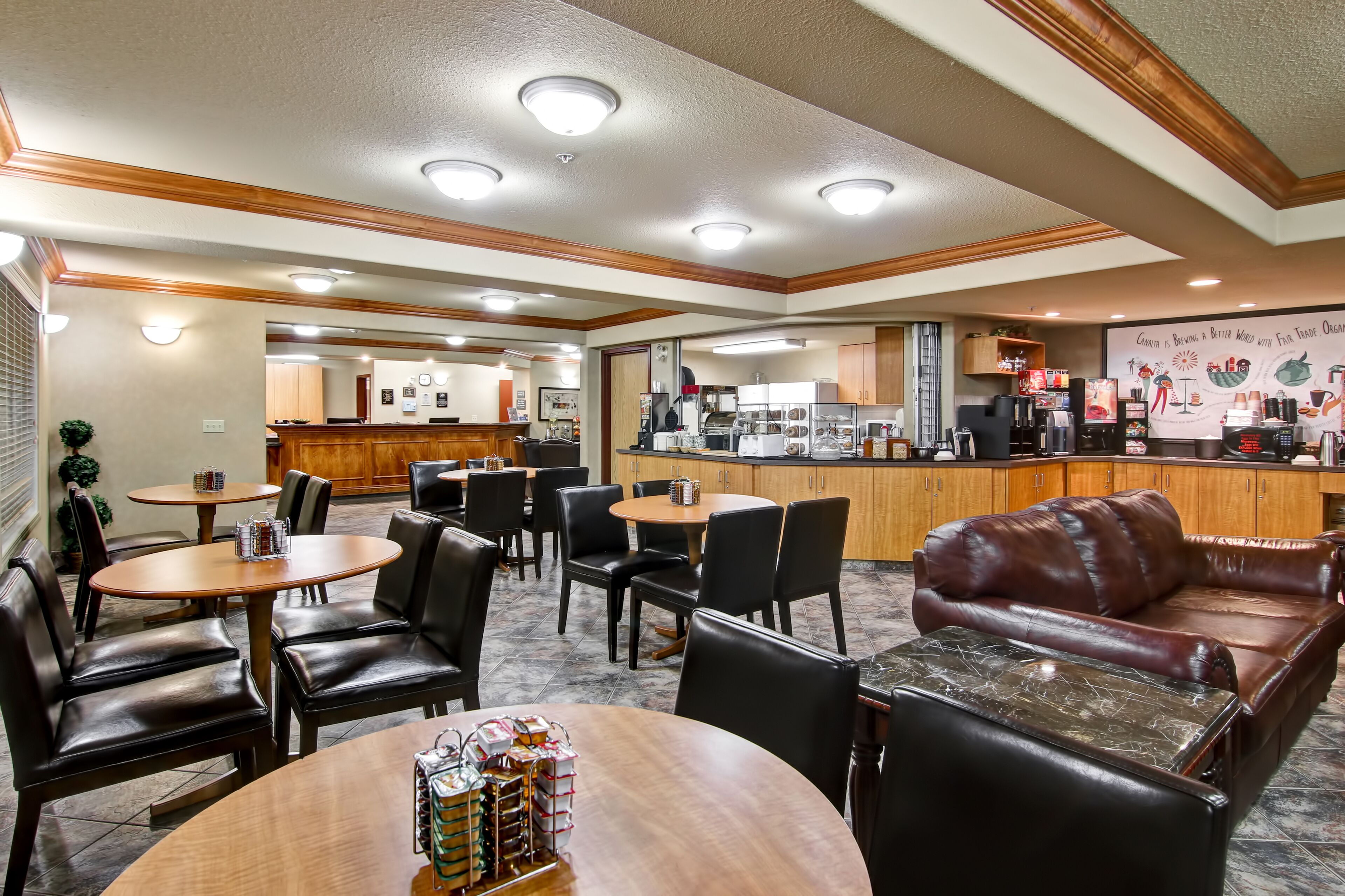 Desayuno bufé gratuito y diario