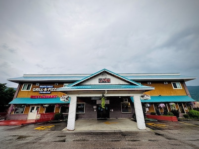 Canadas Best Value Inn & Suites Castlegar