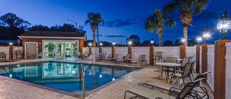 Outdoor pool, sun loungers