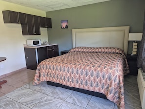 1 bedroom, soundproofing, free WiFi, bed sheets