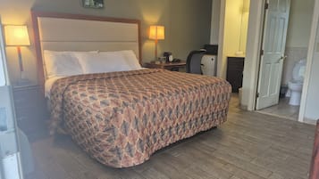 Soundproofing, free WiFi, bed sheets