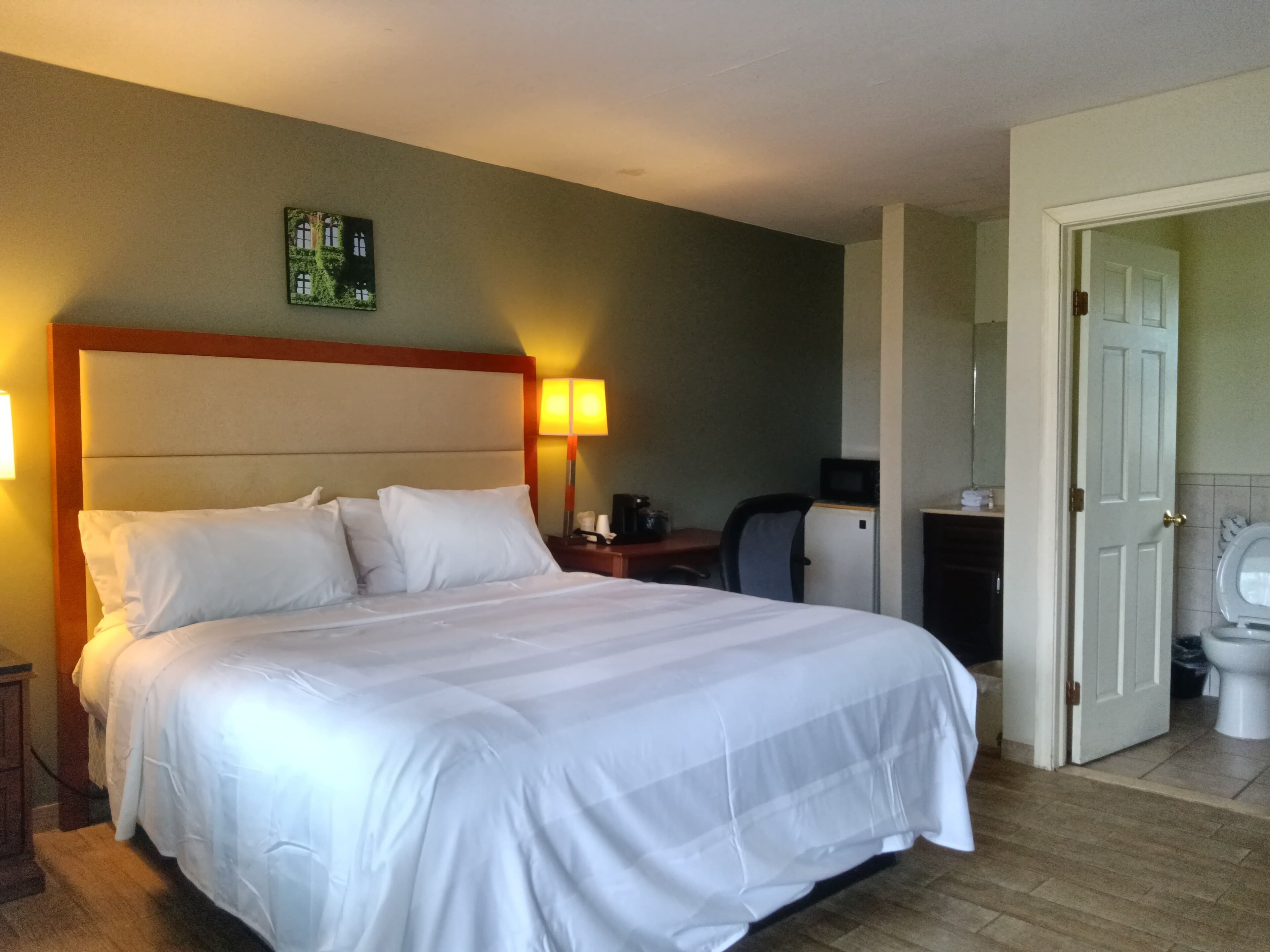 ห้องพัก, เตียงคิงไซส์ 1 เตียง | ห้องเก็บเสียง, Wi-Fi ฟรี, ผ้าปูที่นอน