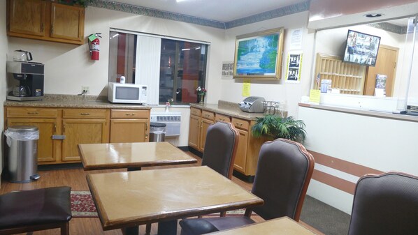 Café da manhã continental grátis todos os dias