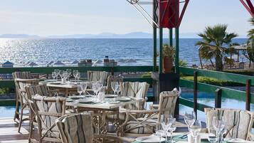 Här finns 7 restauranger som serverar frukost.