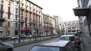 Front of property - Hotel Demó (Milan)
