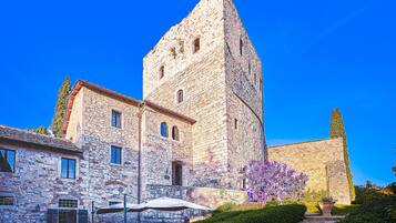 Facciata della struttura