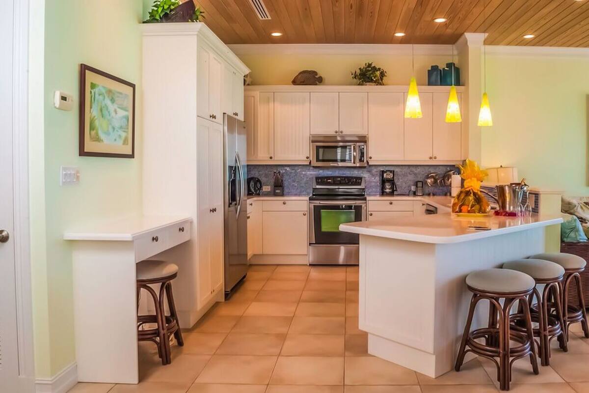 luxury villa, 2 bedrooms | private kitchen | fridge, coffee/tea maker