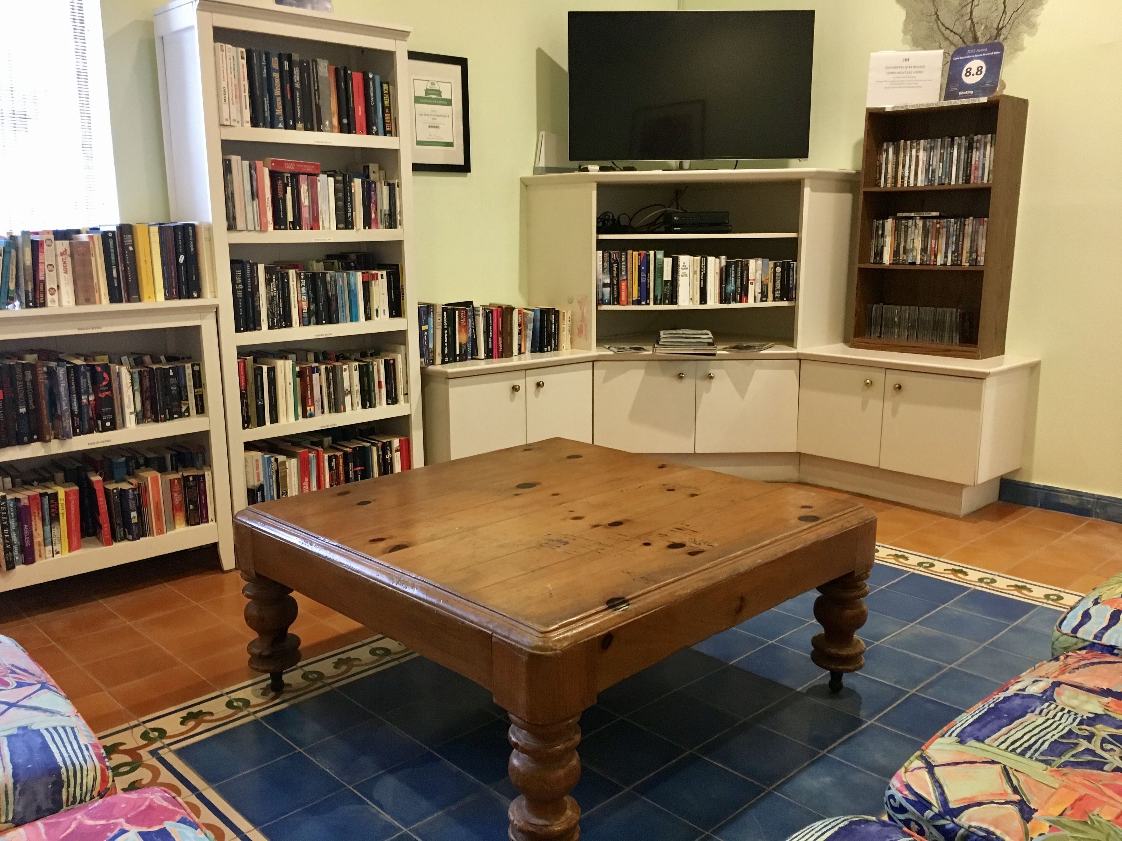 32-inch smart tv with digital channels, tv