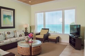 Luxury Villa, 2 Bedrooms | Living area