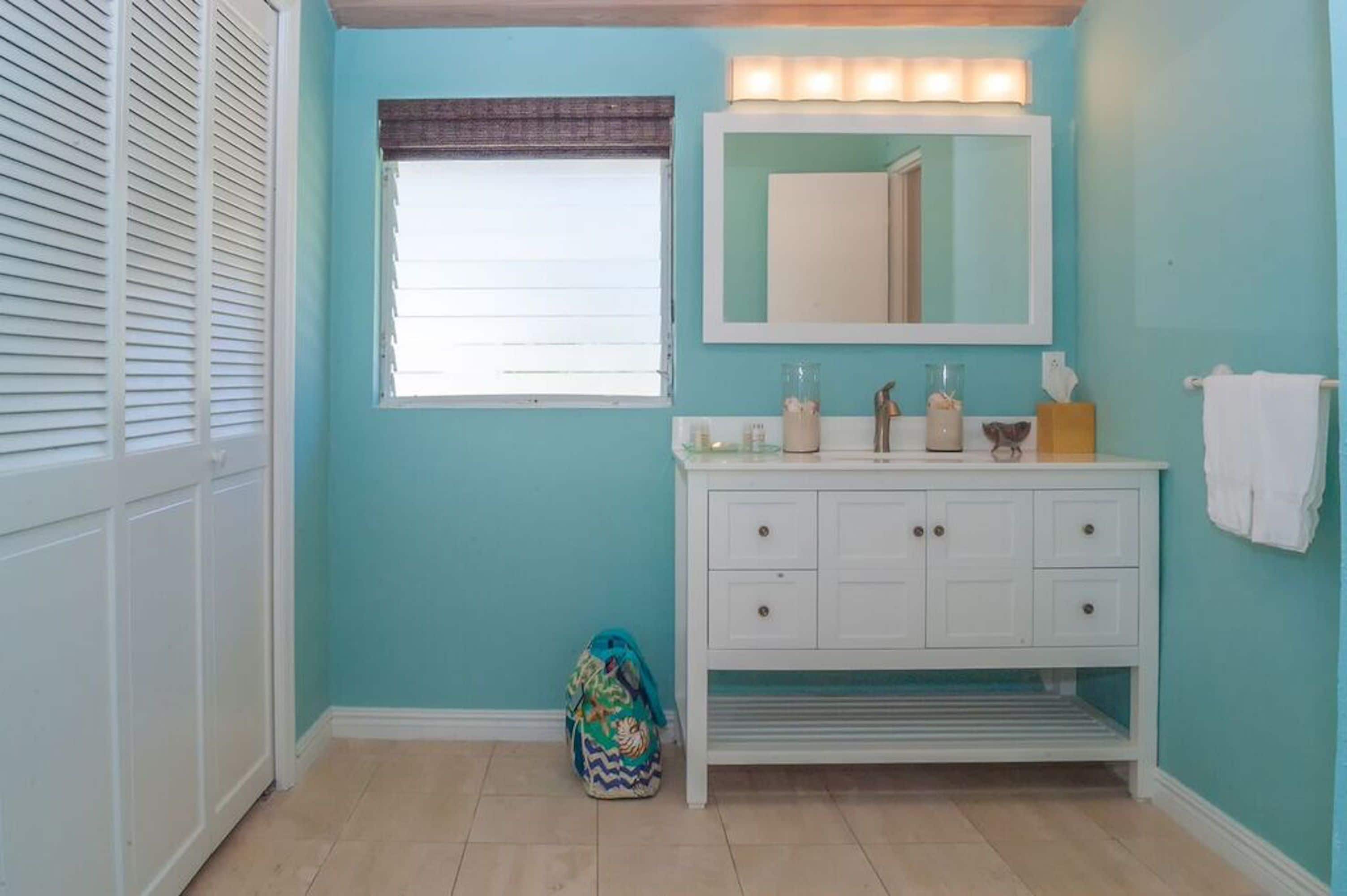 free toiletries, towels