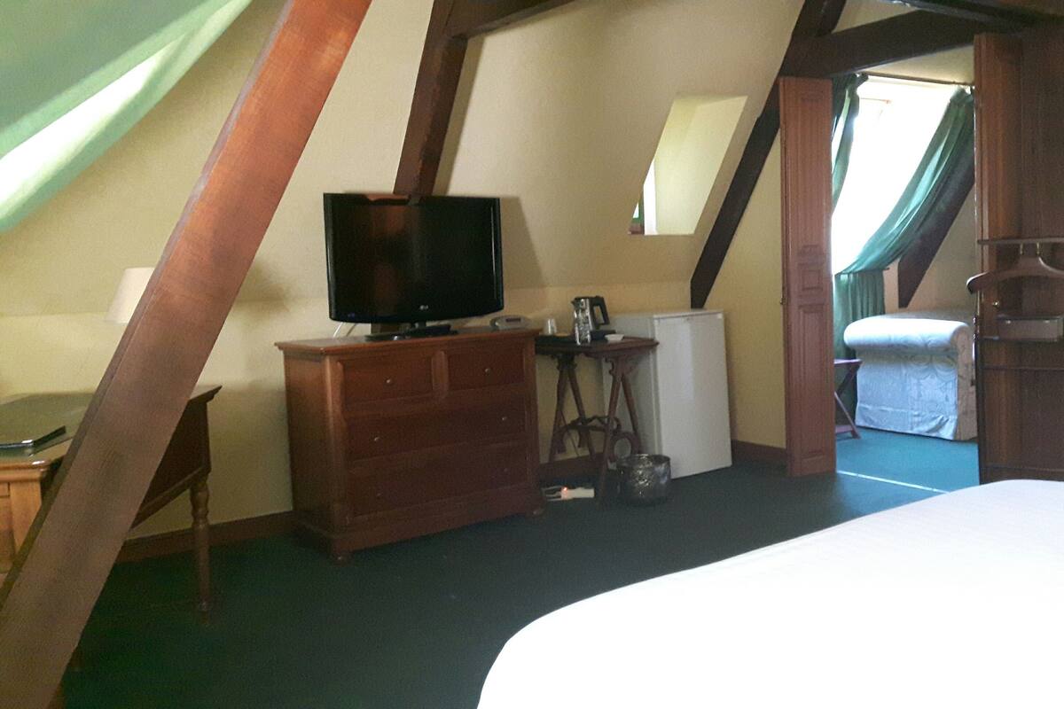 Deluxe Suite, Multiple Beds