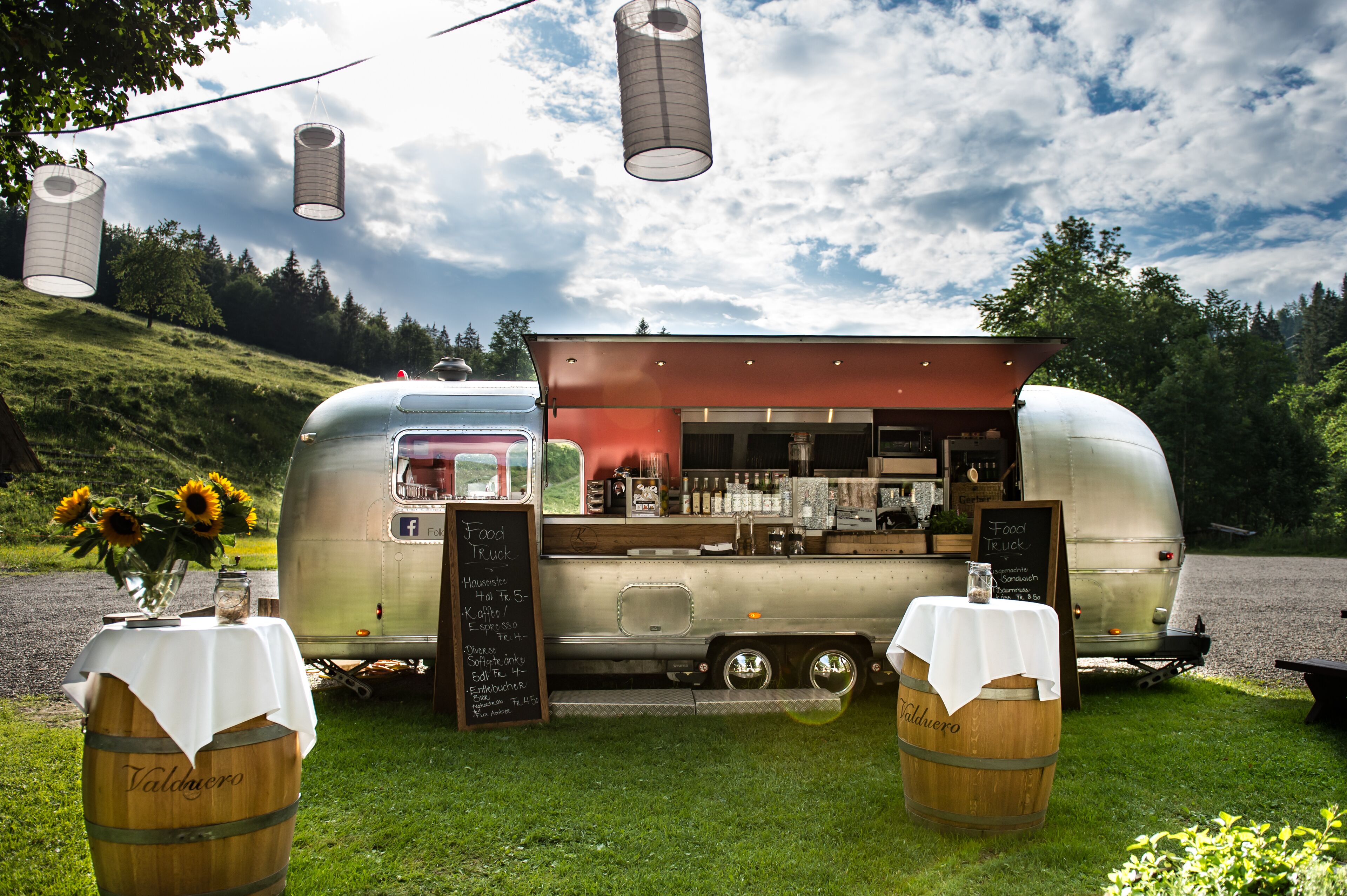 Se sirven desayunos, comidas, cenas y cocina internacional 