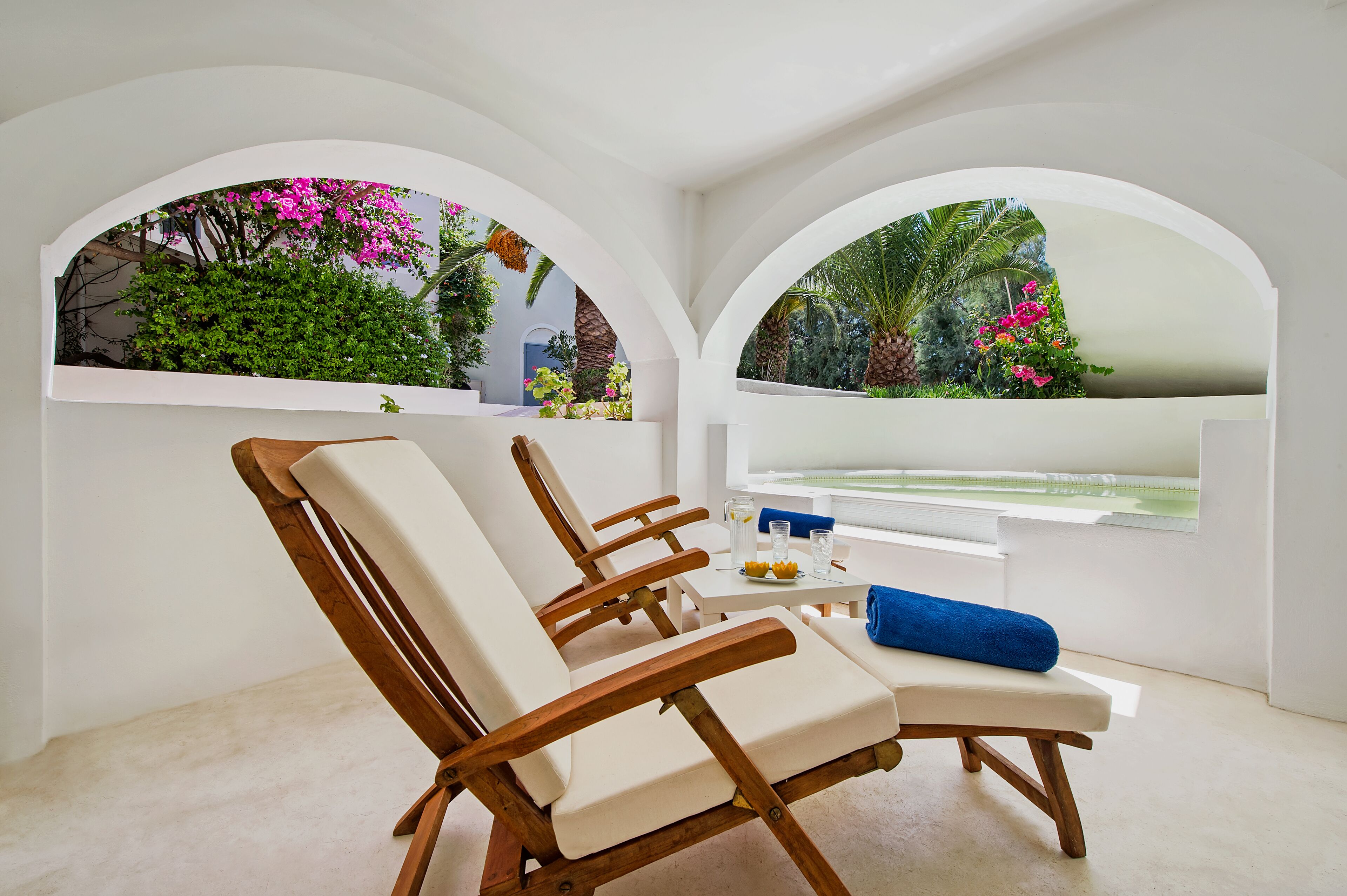 standard studio, jetted tub | terrace/patio