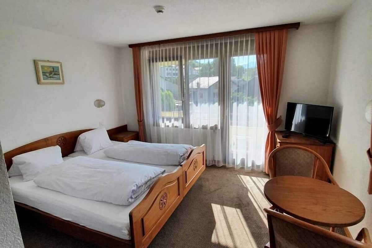 1 bedroom, minibar, in-room safe, desk