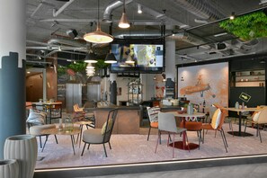 Lobby-Lounge