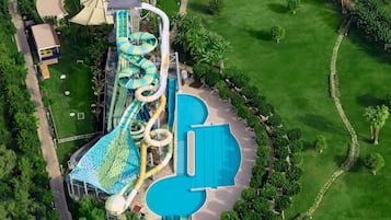 Indoor pool, 3 outdoor pools, pool umbrellas, sun loungers
