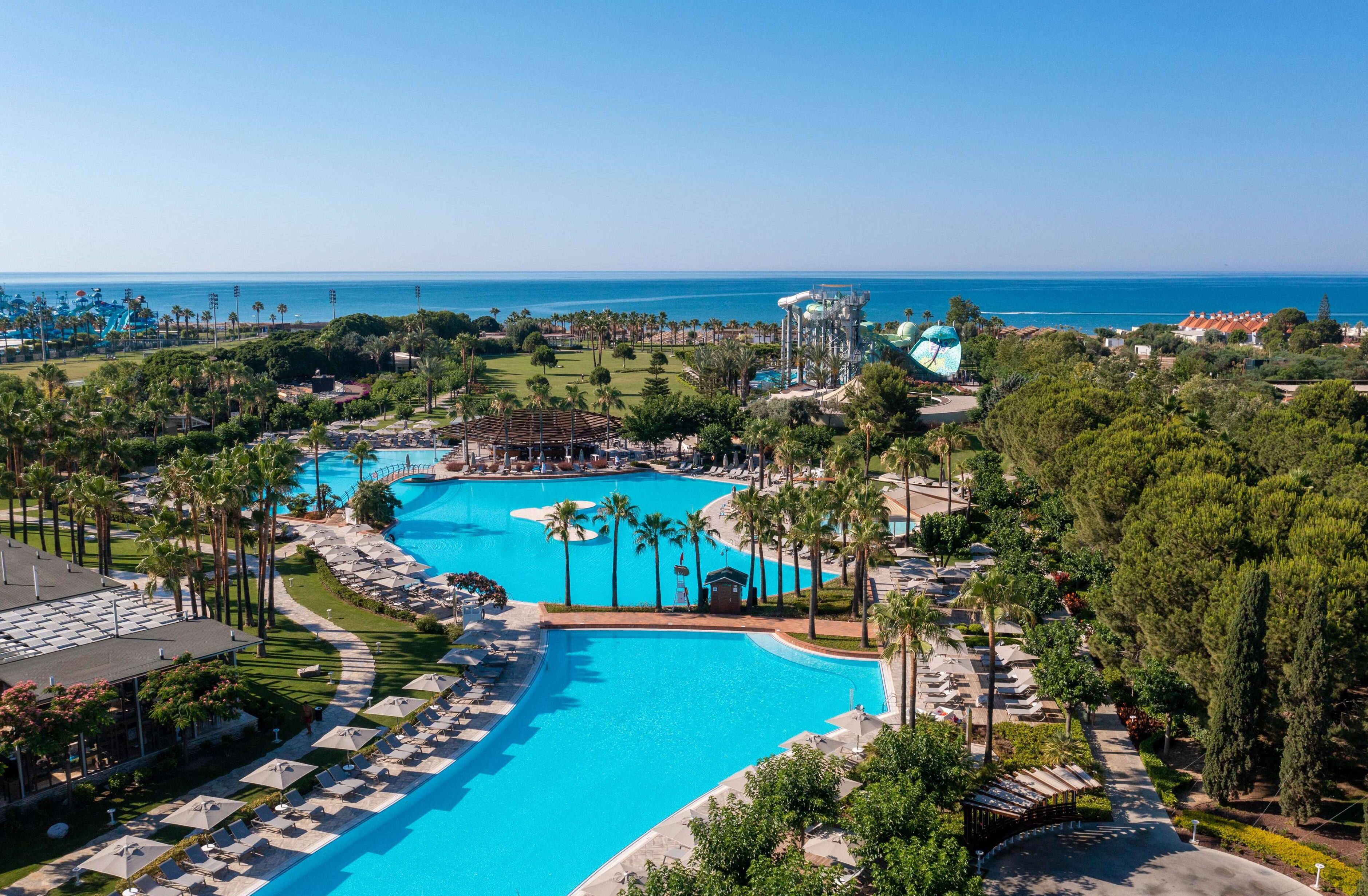 Indoor pool, 3 outdoor pools, pool umbrellas, sun loungers