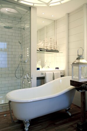 Hair dryer, slippers, towels - Ackselhaus Blue Home (Berlin)