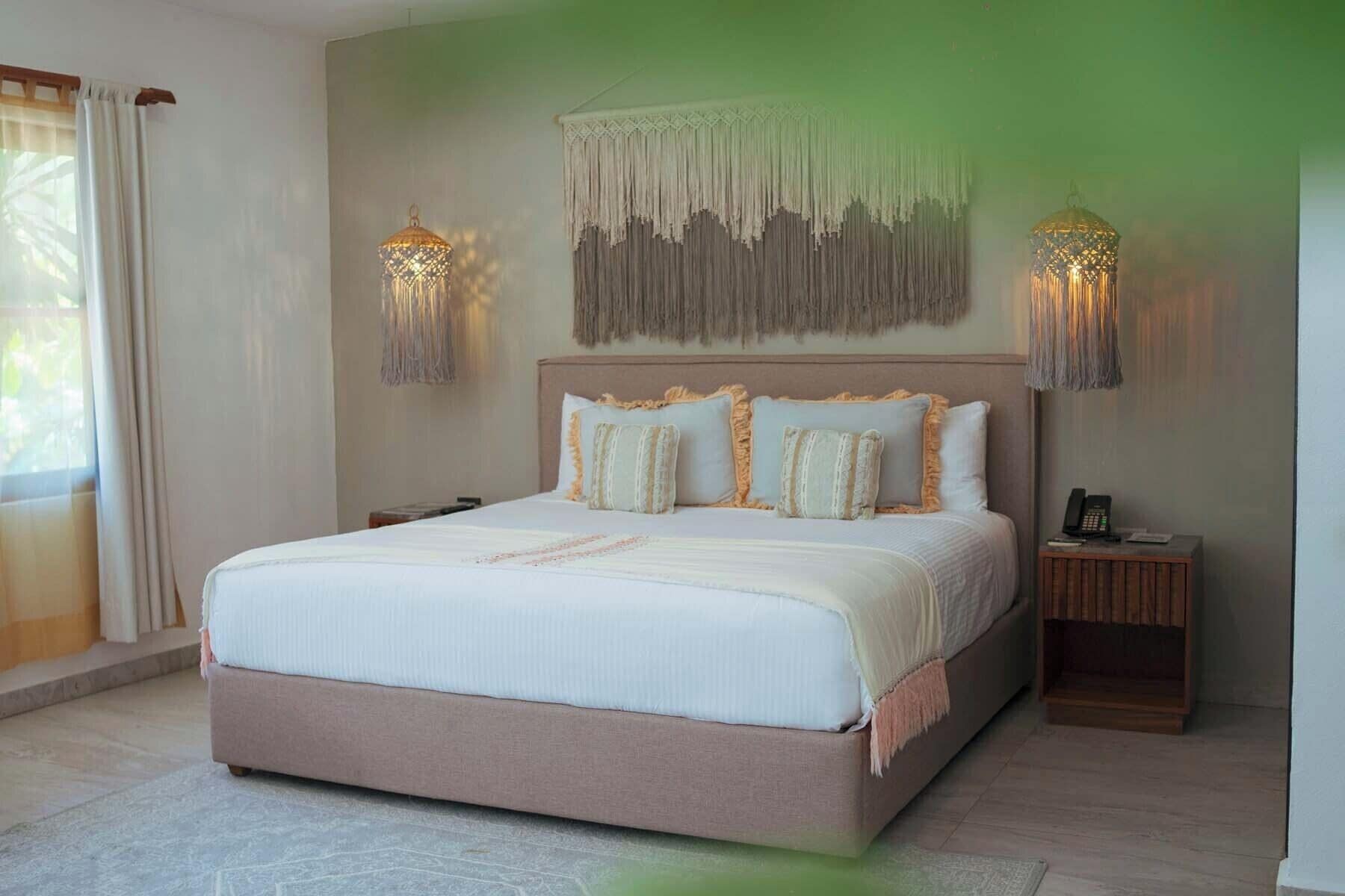 Manglar | Premium bedding, down comforters, minibar, in-room safe