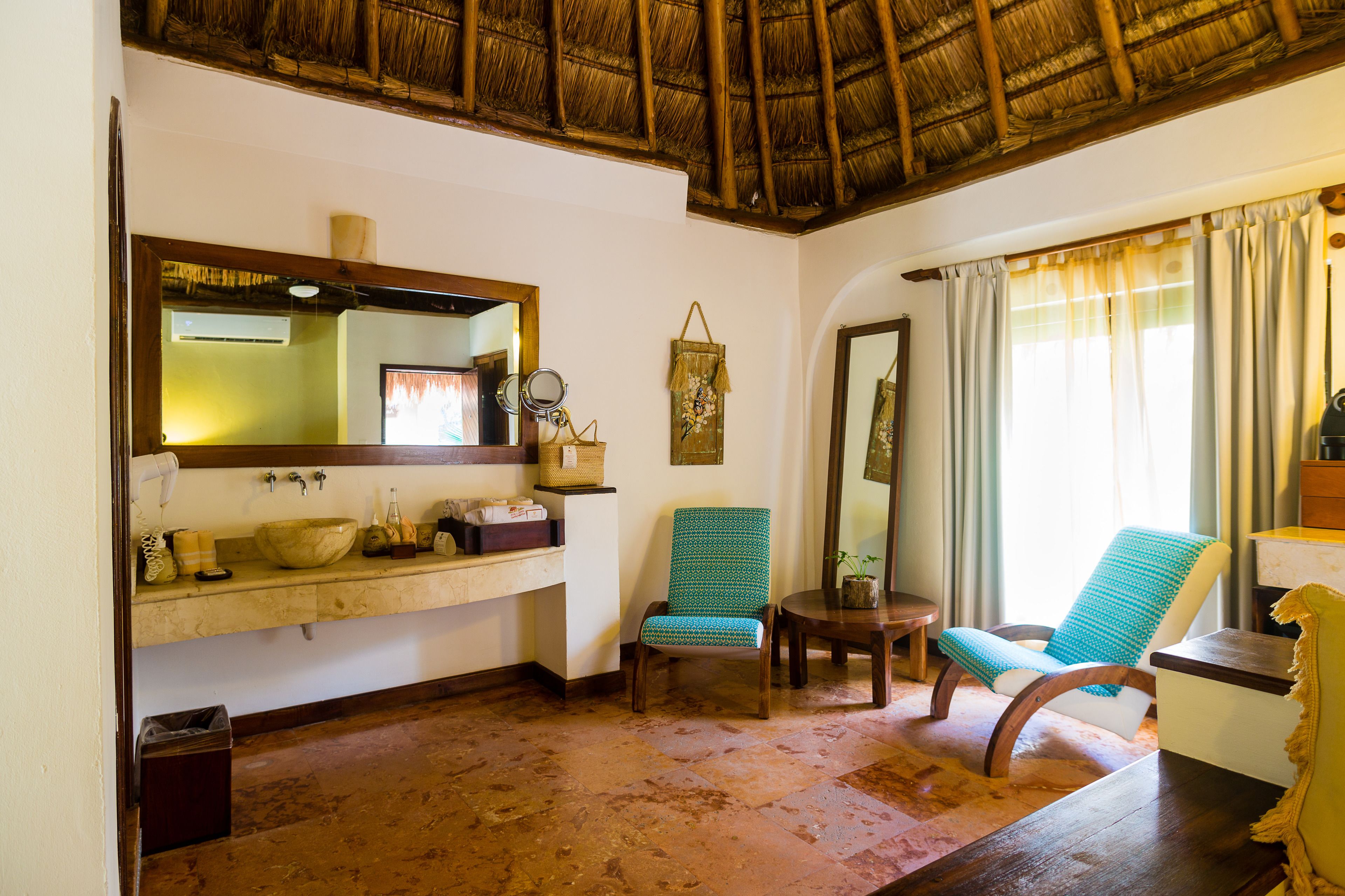 1 bedroom, premium bedding, down duvets, minibar