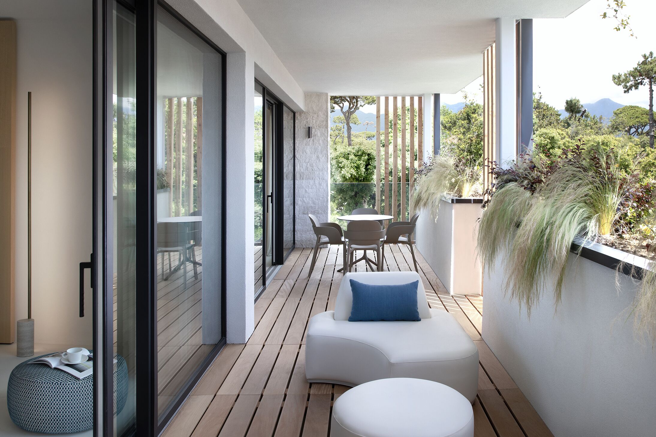 suite apuane | down duvets, minibar, in-room safe, soundproofing