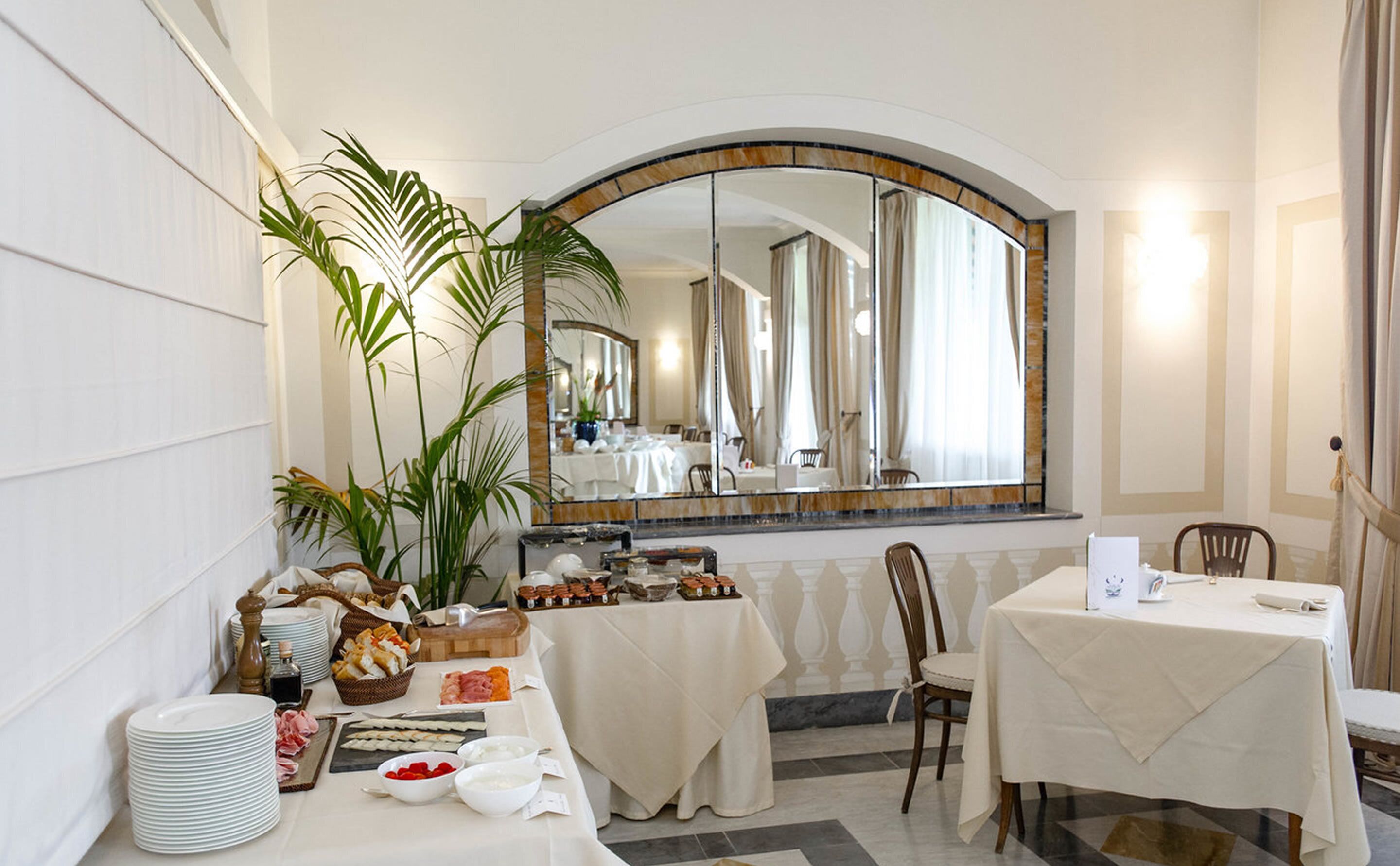 daily continental breakfast (eur 35 per person)