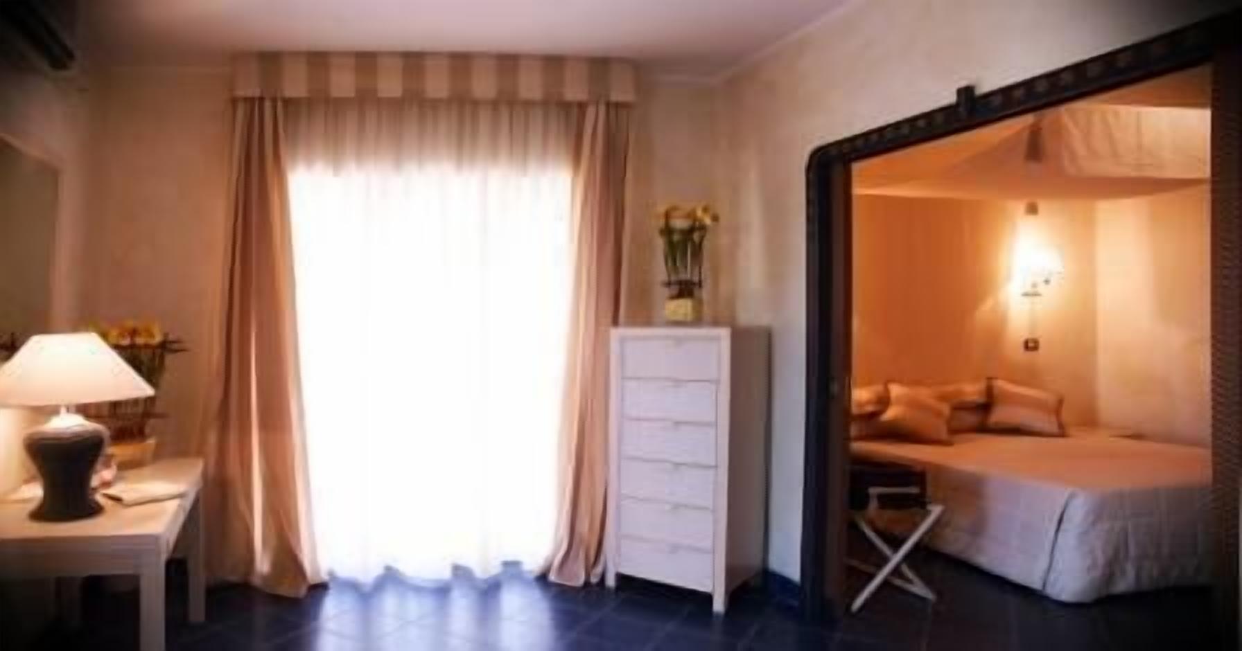 Minibar, in-room safe, desk, cots/infant beds