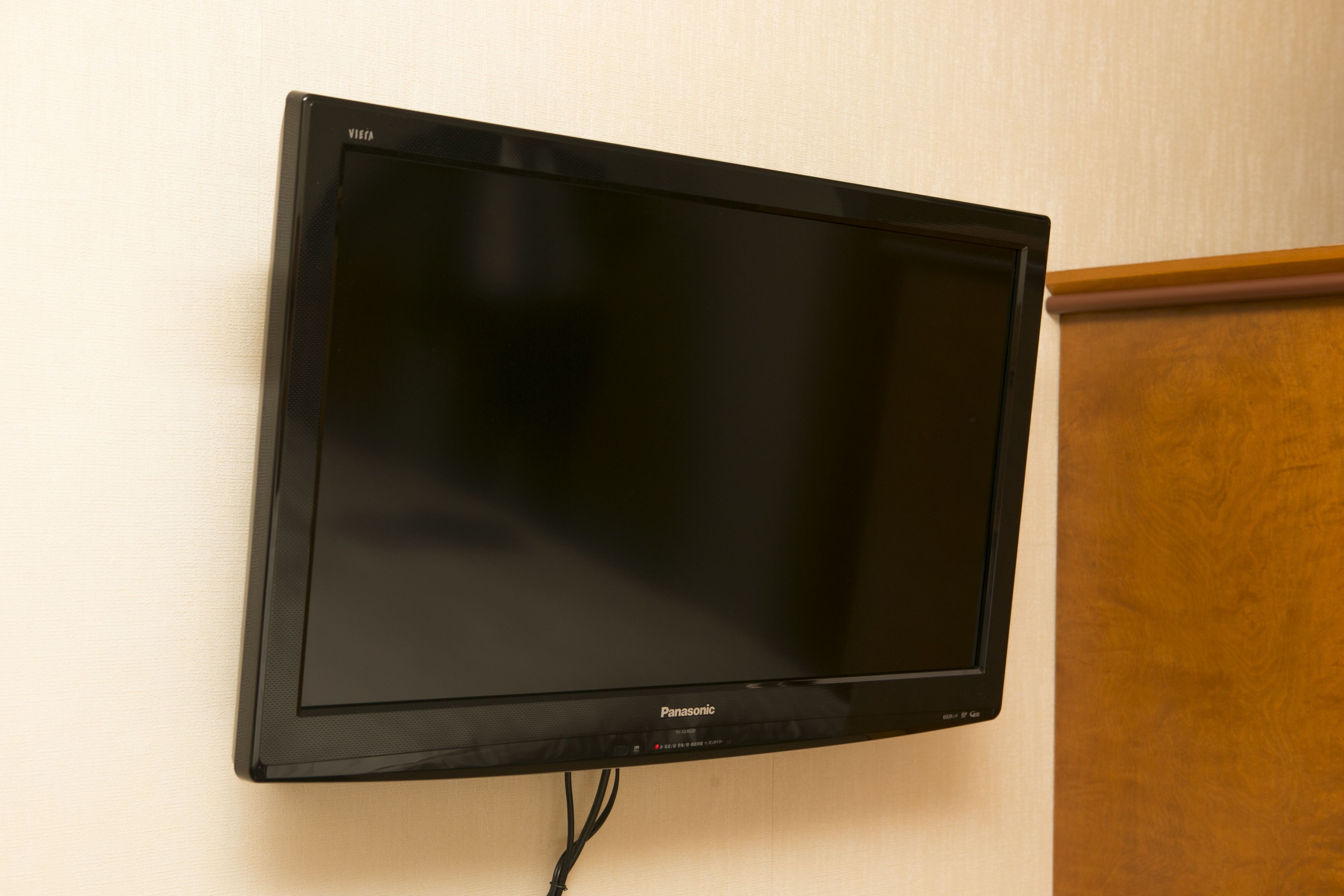 1 bedroom, premium bedding, down duvets, desk