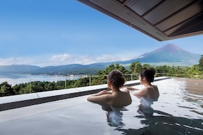 Hot springs - Hotel Mt. Fuji (Yamanakako)
