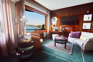 Bebek Bosphorus Suite