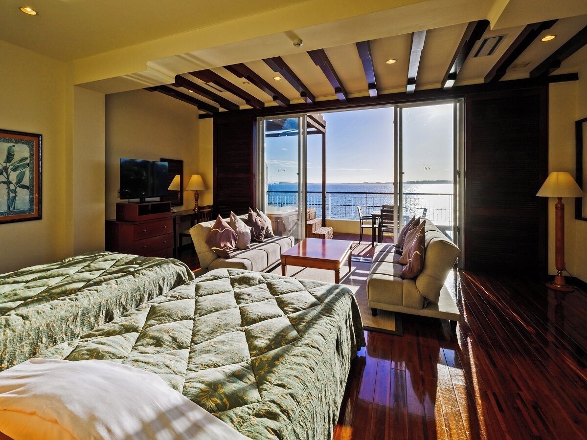 Quarto premium, para não fumantes, vista para o oceano (Abian Beachside Cottage w/ Jetbath 1F) | Roupas de cama premium, frigobar, cofres nos quartos, escrivaninha