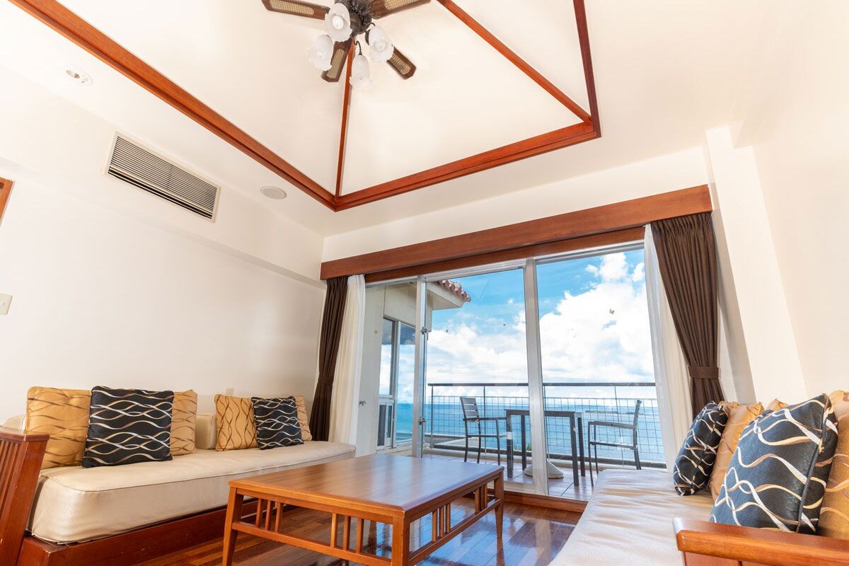 Kamar, Bebas Asap Rokok (Azalea) | Seprai premium, minibar, brankas, dan meja kerja