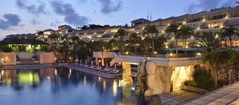 Kanucha Bay Hotels & Villas